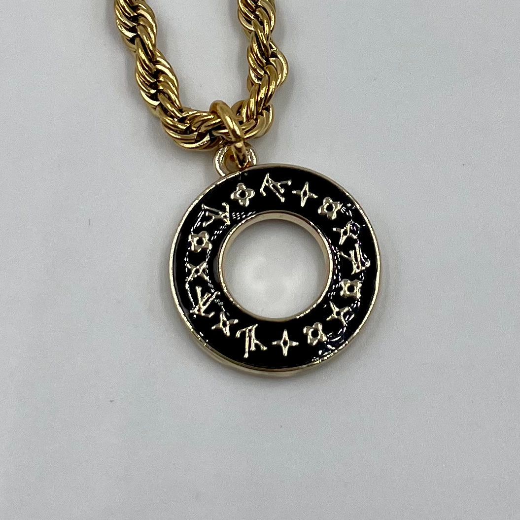 Collier upcyclé Roue